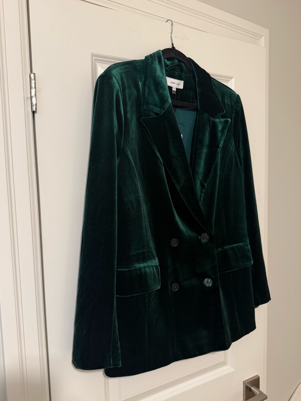 John + Jenn Emerald Velvet Double-Breasted Blazer